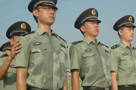 当兵可以戴眼镜么