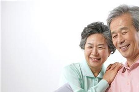 70岁以以上老人买什么保险好