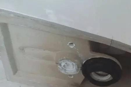 预留的马桶暂时不用了怎么封住