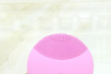 露娜洁面仪使用方法是什么