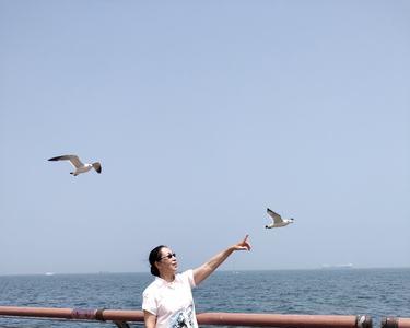 歌曲碧海蓝天原唱