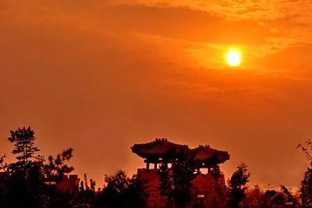 夕阳千山秀全诗赏析