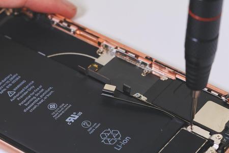 iphone7屏幕太紧拆不开