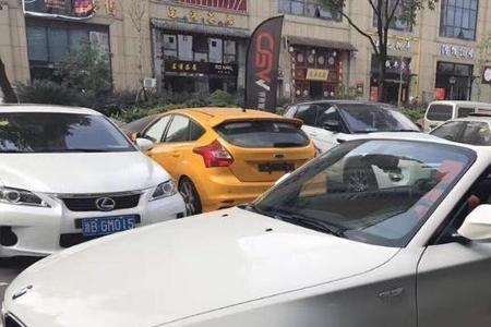 宝马1系敞篷车