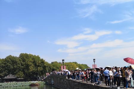 杭州的断桥又叫什么