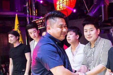 酒吧开除人 怎么给员工说