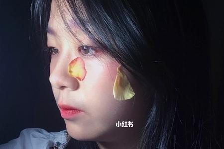 什么p图软件可以在脸上画花瓣