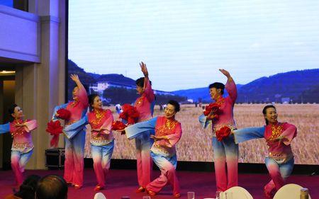 唱歌跳舞都好用什么词形容