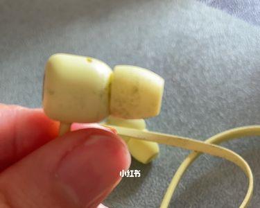 耳机不开麦就有电流声