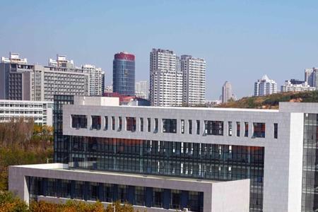 青岛的石油大学有哪些