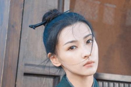 雪中悍刀行徐脂熊谁演的