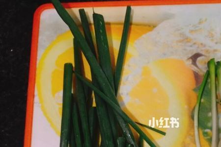 煮猪肉用葱白还是葱叶