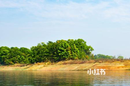 鸭河水库和南湾湖哪个大