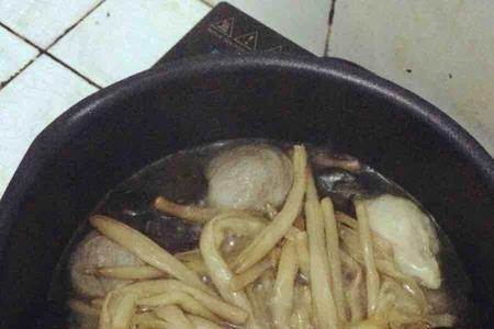 月子牛肉黄花菜汤的正确做法