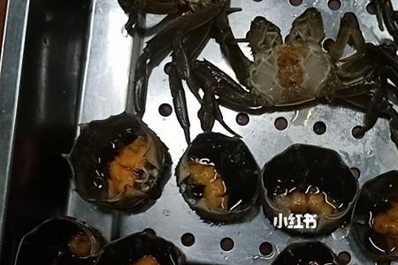 公蟹里面稀稀的黄色是螃蟹粪吗
