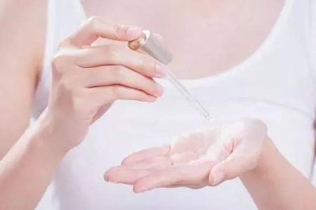 精华油正确使用顺序