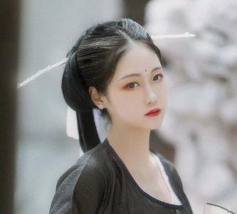 八字古风形容美女