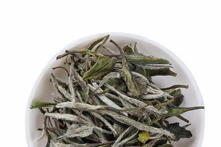 为什么白茶称为三白