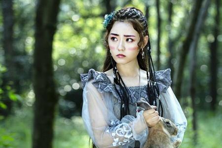 亲爱的义祁君巫即羚是谁演的