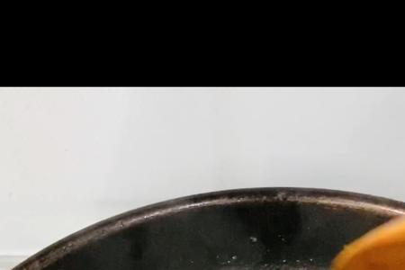 黄鳝烧猪肚的做法