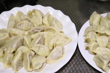 恰玛古羊肉饺子的做法