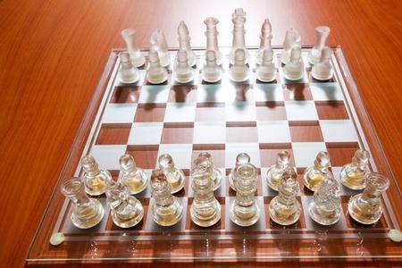 国际象棋兵可以横着走么