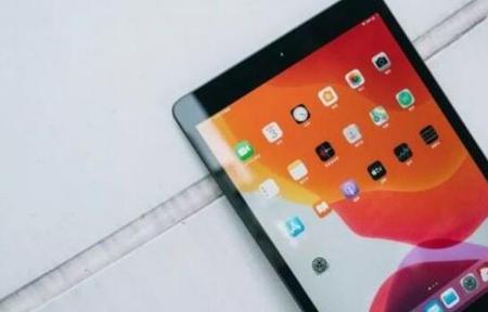 ipad7代升级后很卡