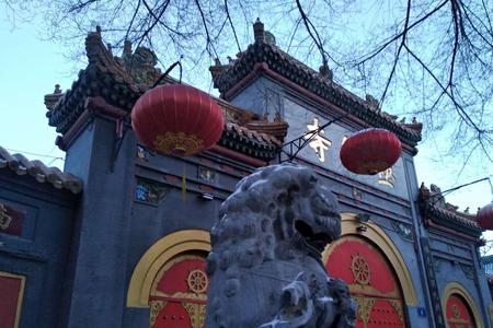 哈尔滨极乐寺附近好停车吗