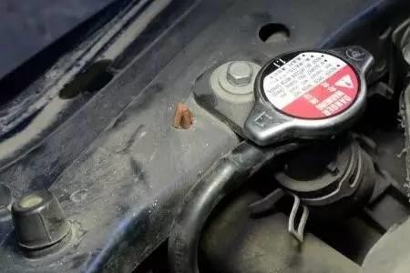 冷却液什么温度加