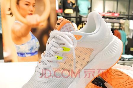 李宁越影arhr223和arhs007款哪个舒适