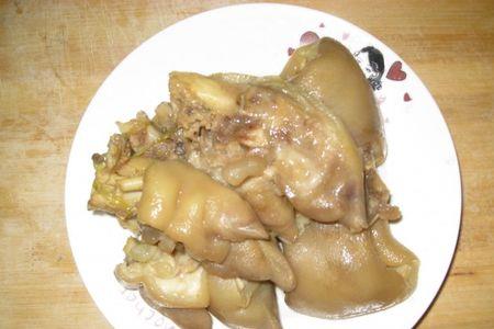 猪蹄子冻煮多久