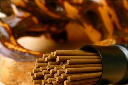 香薰和檀香哪个好