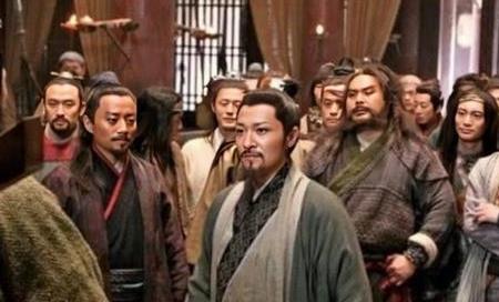 梁山好汉拿叉子的是谁