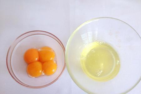 鸡蛋黄里面有鸡蛋清是怎么回事