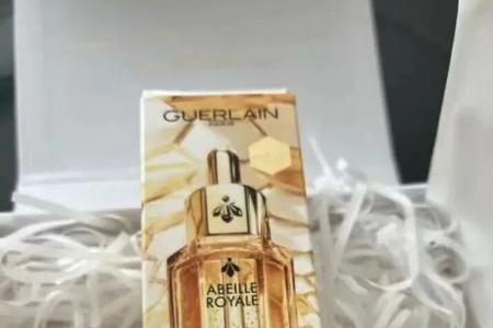 娇兰黄金复原蜜含酒精吗