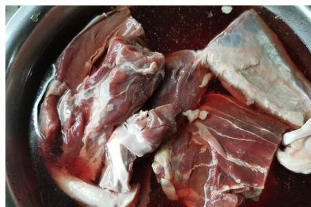 牛肉为什么吃起来粉渣渣的