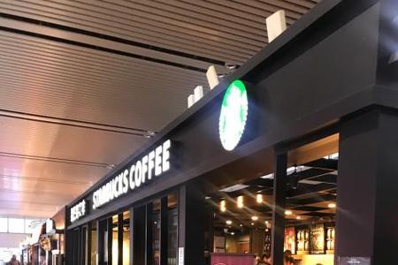 顺德高铁站里有星巴克吗