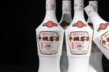 3瓶白酒多少斤