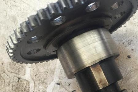 别克30发动机凸轮轴瓦盖怎么装