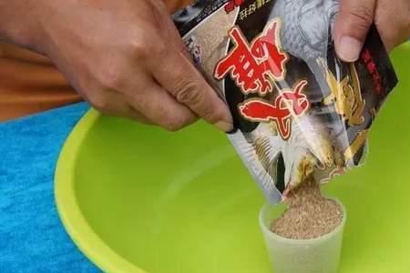 钓鲫鱼用拉丝粉好还是粘粉好