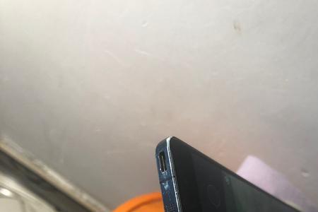 小米手机磕碰能保修吗