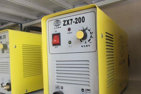 135型焊机和200型焊机区别