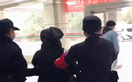 套在犯人头上的黑布叫什么