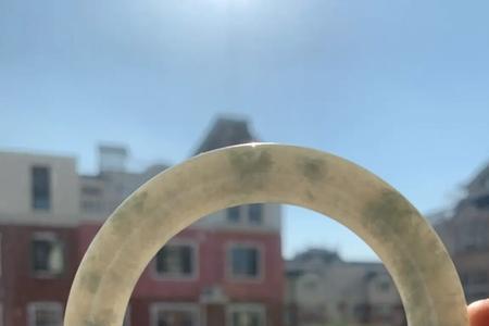 150能买到真的佘太翠镯子吗