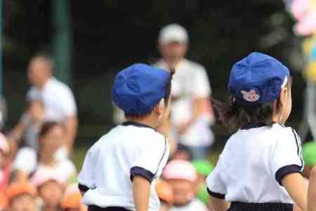 宝宝9月底生的能去幼儿园吗