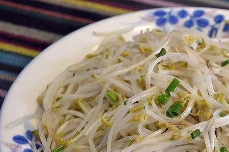 粉肠炒黄豆芽还是绿豆芽
