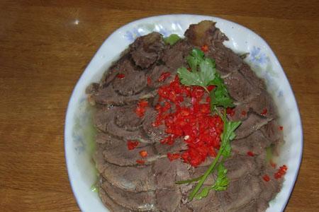 泡椒牛肉火锅的做法