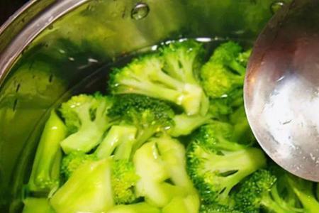 蔬菜焯水会除掉磷和钾吗