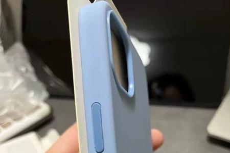 官方硅胶手机壳跟平替区别