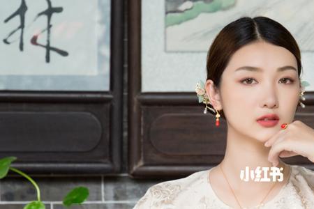 温婉典雅什么意思